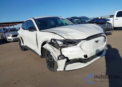 2025 Ford Mustang Mach-E Premium from USA, damaged, VIN 3FMTK3R41SMA26214